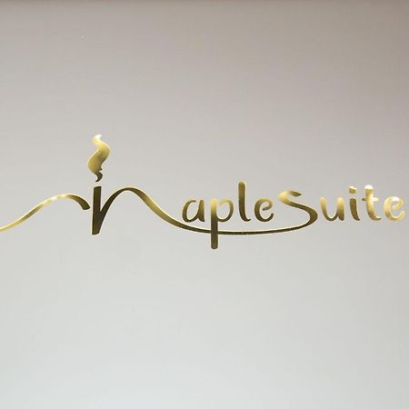 Naplesuite エクステリア 写真